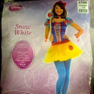 Disney: Snow White : Junior Medium 7-9